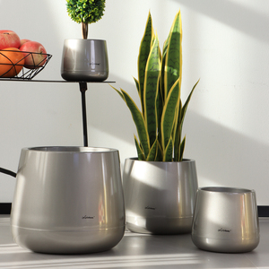 Vente en gros Moyen pot de fleur cylindrique rond en résine plastique Grands jardinières de salon pour la décoration de jardin pour mur et sol - Product Image 4