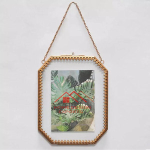 Cadre photo debout de table fini doré Design de luxe 2024 Vente à chaud Accessoires de décoration intérieure Cadre photo en laiton et verre - Product Image 6