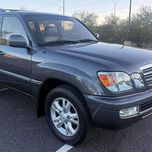 Lexus LX 470 d'occasion de 2003, série 100, inspecté et certifié, premier propriétaire en 2024, récent entretien de la courroie de distribution - Product Image 1