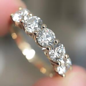 วงแหวนเพชรสำหรับปลูกในห้องทดลองทรงกลมขนาด3มม. วงแหวนหมั้นครึ่งครึ่งวงแหวนทองเหลือง CVD - Product Image 2