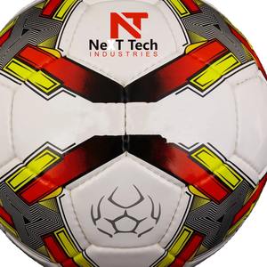Tech Industries Ballon d'entraînement de football Matériau PU à des fins d'entraînement avec un design personnalisé et un logo personnalisé - Product Image 5