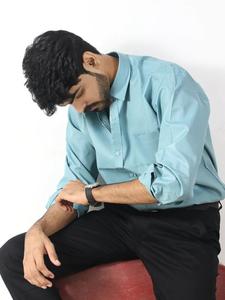 Vente en gros d'usine chemises en coton à manches longues de haute qualité pour hommes chemises habillées boutonnées solides pour hommes - Product Image 4