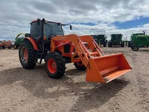 Tractor 4x4 M135GX 2016 de 20 HP de Alta Potencia con Motor y Bomba para Agricultura Profesional - Product Image 6