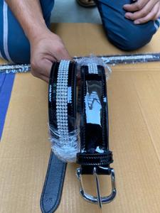 Cinturón de Cuero Patentado para Jinete con Pedrería / Brillantes - Product Image 3