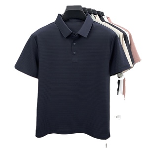 Chemise polo pour homme en nylon-spandex sans couture, à manches courtes, couleur unie, décontractée, avec logo personnalisé brodé ou imprimé OEM. - Product Image 1
