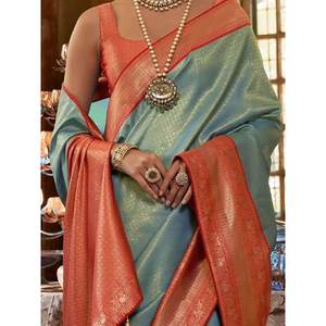 ผ้าไหมคันจิวารัมสีฟ้าสดใส ทอลายด้วยดิ้นทอง สำหรับงานเทศกาลและงานแต่งงาน - Product Image 2