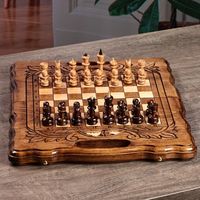 Échiquier en bois facile à transporter avec des pièces magnétiques pliables et des compartiments intérieurs pour le rangement du jeu