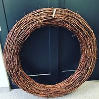 Base de guirlande faite à la main d'anneau d'herbe séchée naturelle pour la décoration saisonnière