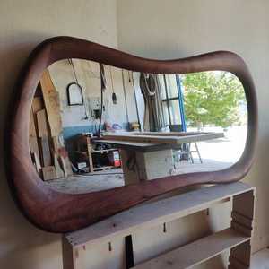 Miroir mural KALATRI en bois, design asymétrique irrégulier ondulé, fait à la main, écologique, léger, Art déco, pour salle de bain - Product Image 3