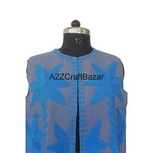 Veste bomber en coton brodée Suzani pour femmes, tissée et imprimée, coupe classique, manteau d'hiver élégant pour les occasions spéciales, avec un motif floral - Product Image 3