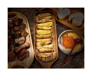 Plateaux en bois d'acacia personnalisés | Réductions en gros disponibles Plateaux en bois en gros | Parfait pour servir du fromage et de la charcuterie - Product Image 2