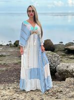 Robe longue bohème brodée élégante à manches évasées col en V profond bretelles réglables tissu léger évasé coupe décontractée printemps