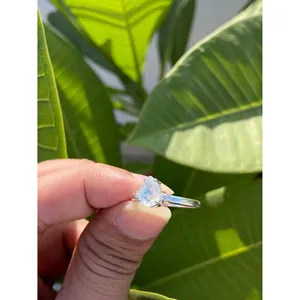 Bague en Pierre de Lune Arc-en-ciel Naturelle, Argent Sterling 925, Bague Artisanale en Pierre Précieuse, Fournisseur de Bijoux en Gros - Product Image 4