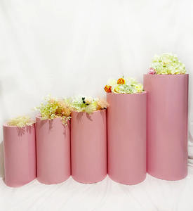 Nouveau Vase à fleurs décoratif en métal pour piédestal blanc fini pour la décoration d'événement de mariage - Product Image 6