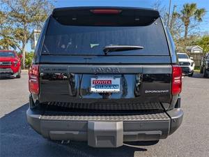 Cuidadosamente-Usado-2025 -Toyota- L-y C-ruiser- 1958 -4dr- SUV -4WD - Product Image 2