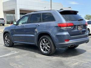 Belles voitures SUV Jeep Grand Cherokee 4x2 Limited X 4dr d'occasion à vendre - Product Image 4