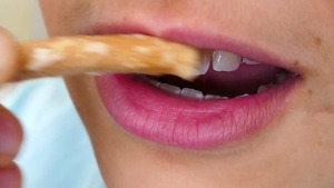 GreenMatrix Bâton dentaire bio à base de plantes Blanchiment naturel des gencives Santé écologique Hygiène dentaire Nettoyage buccal frais Miswak - Product Image 5