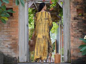 Robe d'été décontractée Maxi pour femmes avec col en V imprimé Tie-dye robe Maxi longueur avec tissu de haute qualité à la mode - Product Image 3