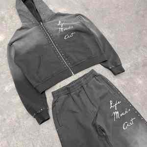 Chándal Casual de Invierno Personalizado con Capucha, Textura Brillante de Cristal, Forro Polar Ligero, Diseño Moderno, 100% Algodón - Product Image 5