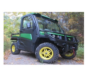 ซื้อรถ John Deere Gator XUV835R ตอนนี้ พร้อมระบบปรับอากาศในตัวจากโรงงาน ภายในตกแต่งด้วยผ้าหุ้มหิน และโครงสร้างไฮโดรฟอร์มความแข็งแรงสูง - Product Image 2