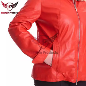 Blouson de motard en cuir véritable rouge pour femme, col montant, en peau de mouton, fermeture éclair avant, poches latérales, coupe ajustée, vêtement d'extérieur chaud et personnalisé - Product Image 5