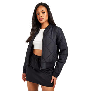 Derniers vêtements d'hiver pour femmes Blouson bombardier noir à fermeture éclair matelassé avec col côtelé à vendre au prix de gros - Product Image 1