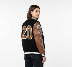 Chaqueta Varsity Personalizada para Hombre, Azul Marino, Algodón y Poliéster, Estilo Preppy, Letras Bordadas en Chenilla, Cuello Camisero, Corte Regular - Product Image 4