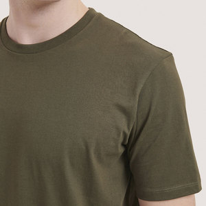 เสื้อยืดลูกเรือมะกอกเข้มระดับต่อไป - Product Image 4