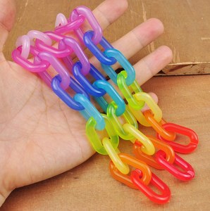 Arte de pared de cadena enlazada decorativa, pieza de acento de resina hecha a mano para decoración de habitación personalizada, disponible en suministro al por mayor - Product Image 5