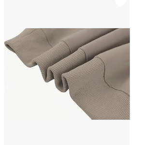 Sweat-shirt à capuche ample basique à manches longues avec poche et épaules tombantes en provenance du Bangladesh - Product Image 2