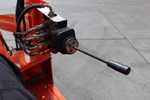Utilizado para el tractor compacto Kubota B1600, se ofrece con fotografías y especificaciones del producto. - Product Image 4