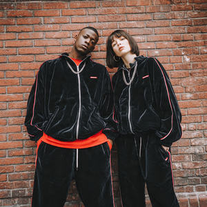 Ensemble de survêtement en velours lourd ample pour hommes et femmes, sweat-shirt à capuche, pantalon de jogging ample, ensemble unisexe surdimensionné, design 2 en 1 pour l'hiver - Product Image 2