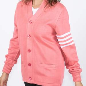 "Pull universitaire à la mode-doux, durable et parfait pour un usage quotidien et un look classique" - Product Image 6