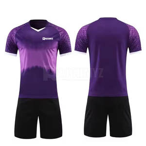 ชุดกีฬา2025สำหรับผู้ชายผู้หญิงชุดเล่นฟุตบอลทำจากโพลีเอสเตอร์100% - Product Image 1