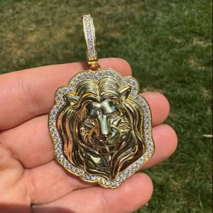 จี้ชื่อฮิปฮอปเย็นสำหรับผู้หญิง VVS Moissanite ประดับเพชร925ชุบทองและเงิน - Product Image 1