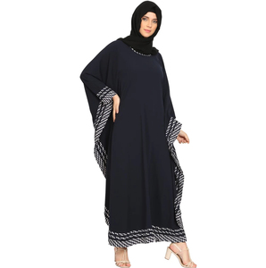 Abayas de Satén de Poliéster de Alta Calidad con Logotipo y Diseño Personalizados, Mangas Anchas, Talla Personalizada para Mujeres Musulmanas, Antiarrugas, Estampadas - Product Image 3