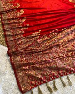 Sari de lujo de alta demanda con estilo indio y glamuroso, el último Sari más moderno para fiestas, la impresionante ropa de novia Sari más vendida - Product Image 2