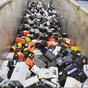 Vente en gros de déchets de batteries au plomb en vrac vidangés en stock prêts à la vente aux États-Unis et en Europe - Product Image 3