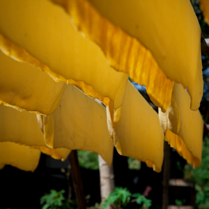 Suministro de Vietnam TCVN estándar Ngoc Chau marca RSS 3 acanalado ahumado 100% hoja de caucho Natural 2mm-15mm espesor 33,33 kg por fardo - Product Image 4