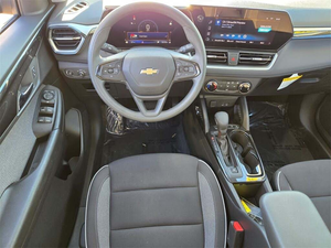 Chevrolet Trailblazer LS 2024, Volante a la Izquierda, SUV Automático, Luces Halógenas, Asientos de Tela, Neumáticos R19, Pantalla Táctil, Cámara Trasera, Euro - Product Image 2