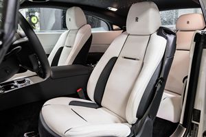 Wraith 2021 con Motor V12 Twin-Turbo de 624 hp, Paquete Black Badge, Sin Modificar - Product Image 4