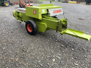 Empacadora cuadrada pequeña CLAAS Markant 55 - Product Image 6