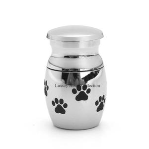 Urnes classiques finition émail fantaisie concepteur mémorial souvenir laiton crémation cendres humaines urnes du fabricant indien - Product Image 2