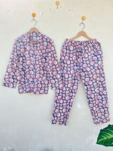 ชุดนอนผ้าฝ้าย100% ทำด้วยมือสไตล์อินเดียชุดนอนหรูหราพิมพ์ลายดอกไม้หรูหราสำหรับวันหยุดฤดูร้อนฤดูใบไม้ร่วงฤดูหนาวเช้า - Product Image 2