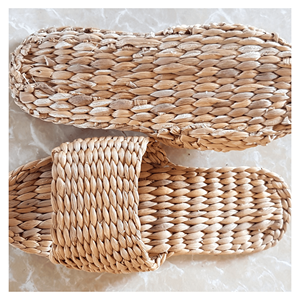 Pantoufles en jacinthe d'eau, fabriquées à la main, doublure en textile moelleux, pour la chambre à coucher et le salon, à porter à l'intérieur, Vietnam - Product Image 5