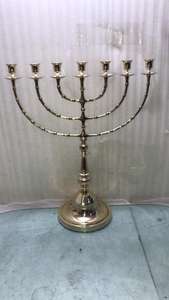 Candélabre en aluminium de conception la plus récente pour la conception et la forme personnalisées de décoration de mariage en gros. - Product Image 6