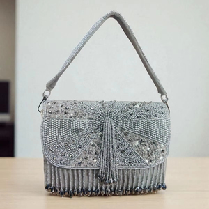 Sac à rabat de luxe orné de perles, sac à bandoulière tendance pour femme, sac de soirée haut de gamme fait main avec pierres, pochette de soirée pour femme, vente en gros - Product Image 2