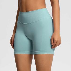 Pantalones cortos de gimnasio al aire libre ahuecados a la cadera de melocotón para mujer - Product Image 4