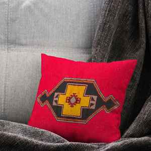 Coussin imprimé floral vintage : Décoration d'intérieur tribale et traditionnelle, housse + insert - Product Image 2