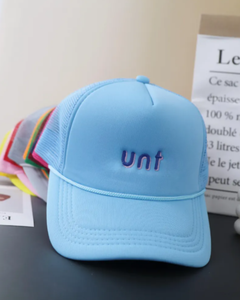 Gorra deportiva con logotipo personalizado de 5 paneles de espuma curvada, gorra de camionero de malla con protección solar ajustable para correr y acampar - Product Image 6